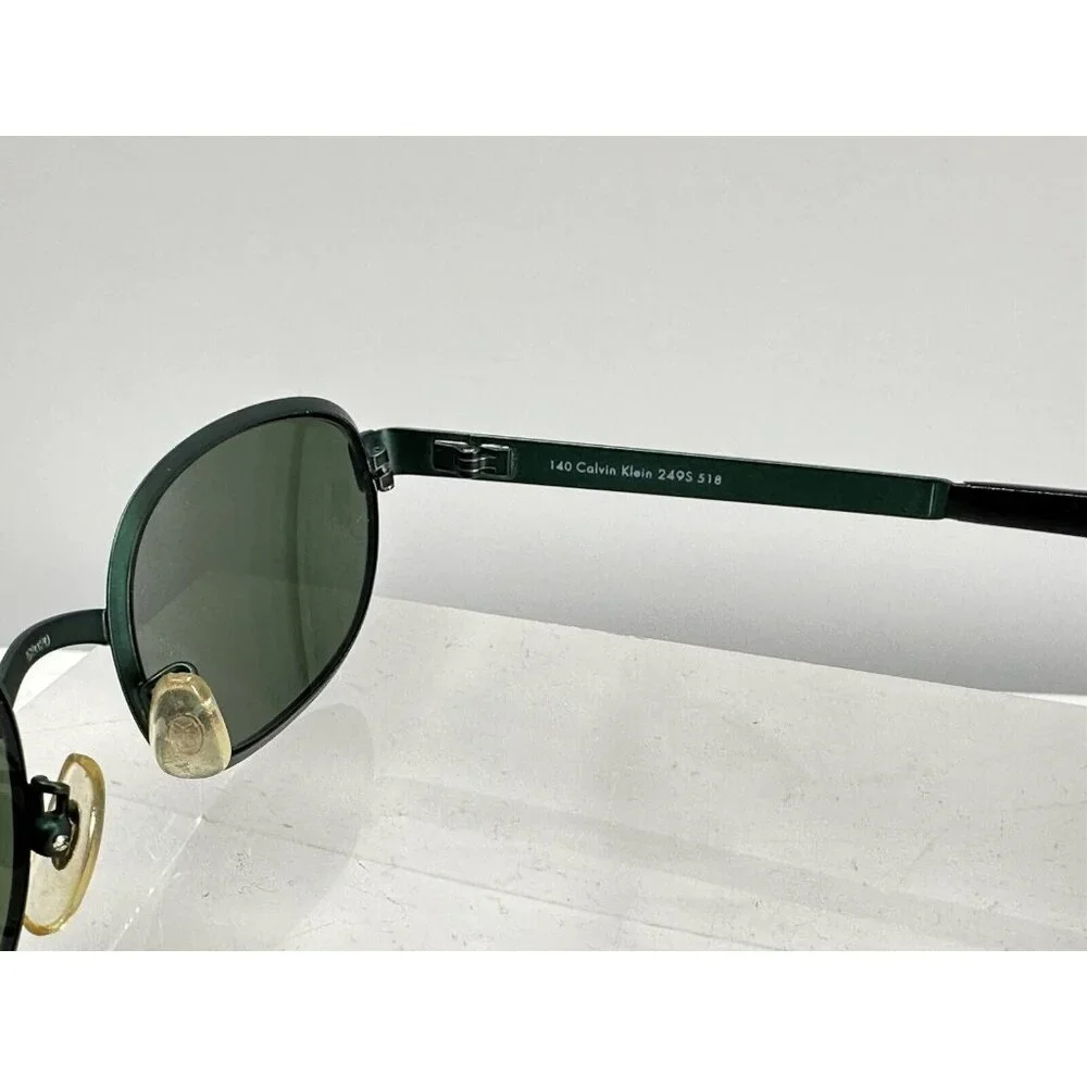Calvin Klein attention vintage
